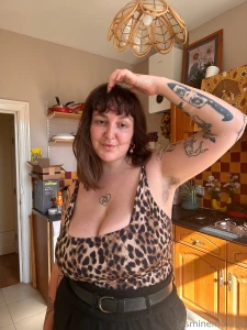 Tempting tuesday i get very sweaty on sunny days that isn t gonna put part 1