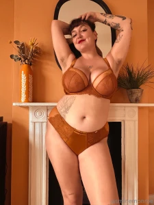 Happy hump day shall we get freaky in the sheets