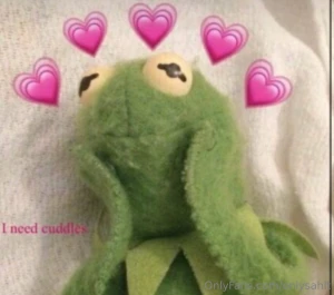 When a man knows just how much i loveeee being all loved up on gt gt