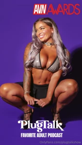 If you liked our episode with itshayleydavies show us some love at