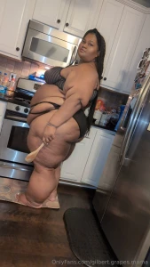 Gilbert-grapes-mama part 19