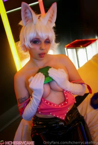 Lewd set makingof video rouge the bat hello handsome thanks for