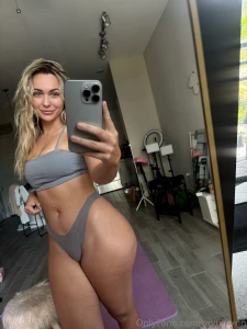 I d flirt with me too