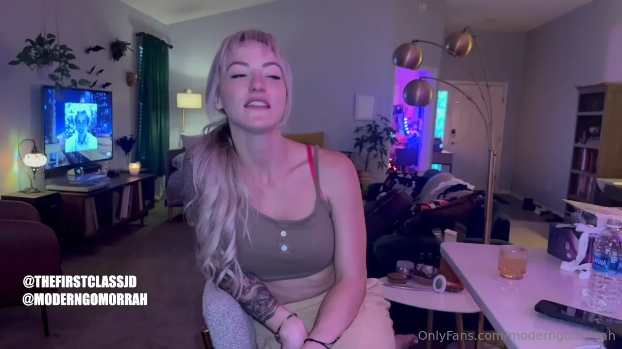 I love giving you guys a peek into my secret lifestyle 
