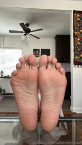 Someone said toe rings are ugly what do you think