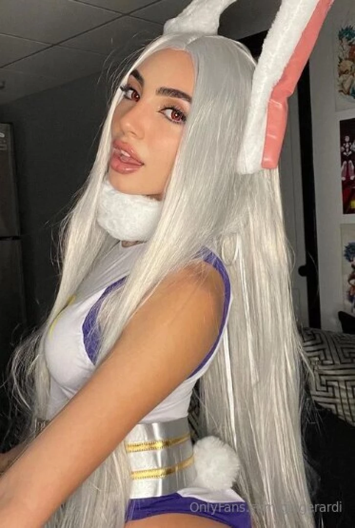 I know my hero academia already ended but i had to bring her back no part 1 