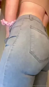 Kinda annoying how horny my pussy gets right before i need to go out