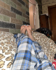 Blue toes part 28