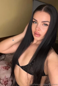 Flirty vibes and sultry eyes