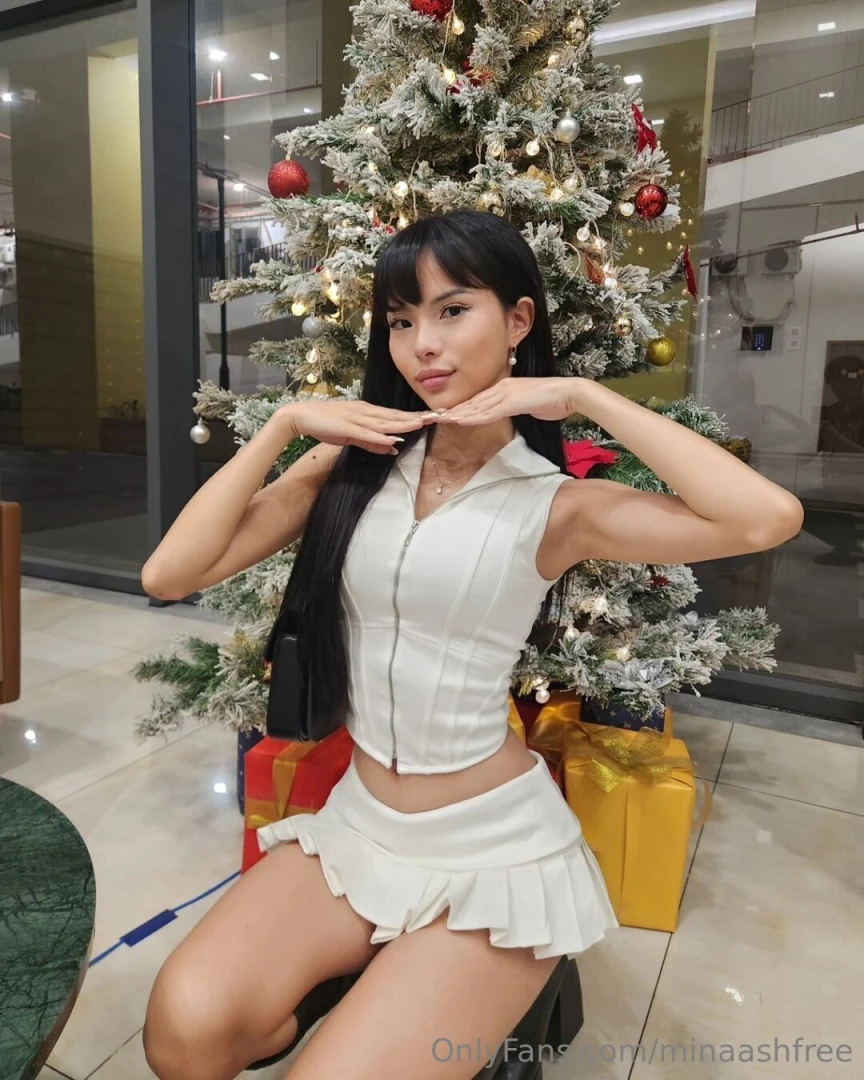 Spend christmas with me here minaash 