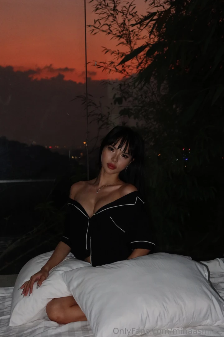 How would you like to keep me warm in bed 