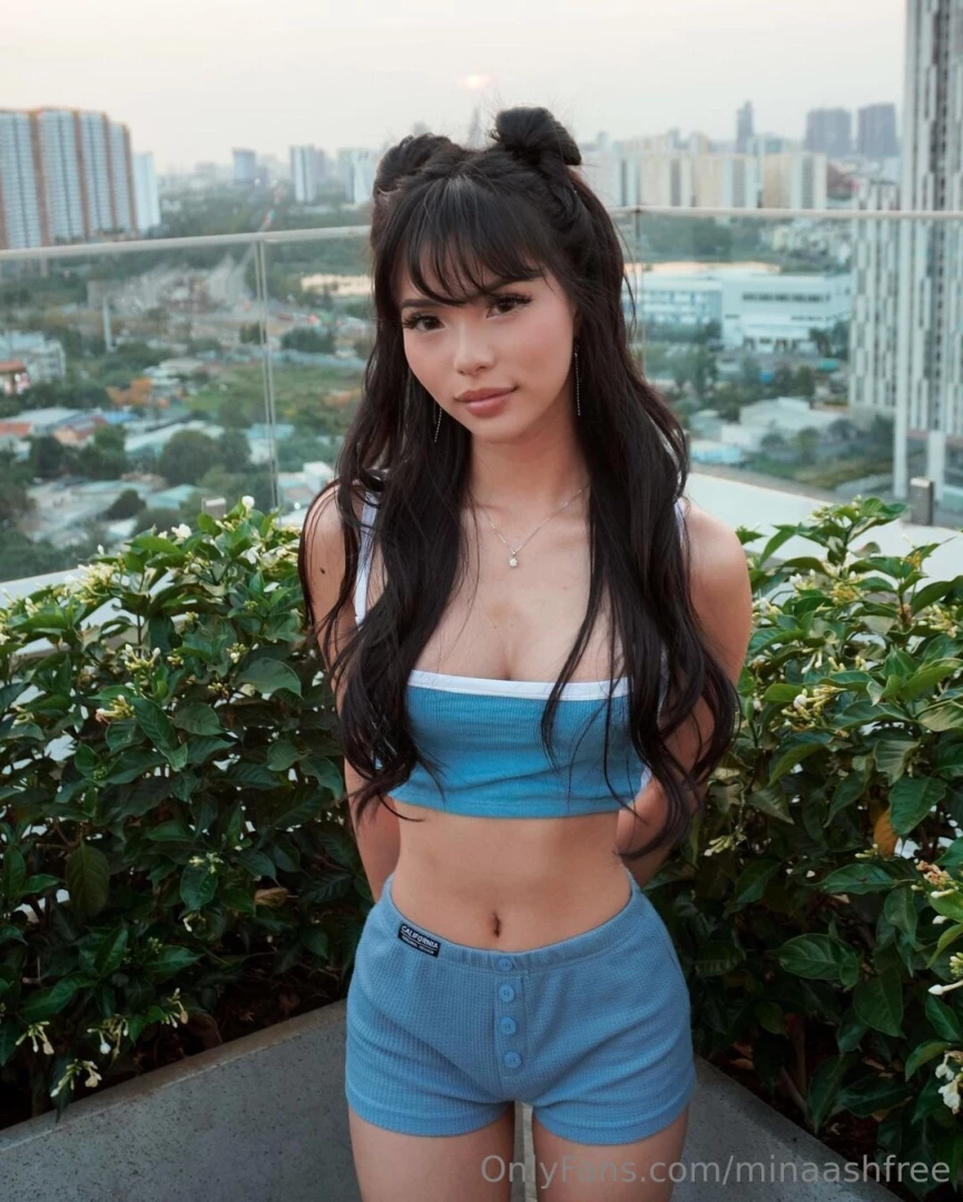 Dm me minaash if you re ready to get a little closer to me 