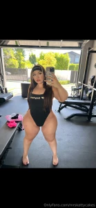 Do you like thick brunettes part 1