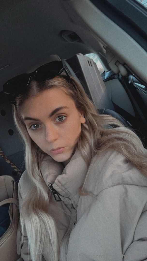 Just a bad bitch doing bad bitch things 