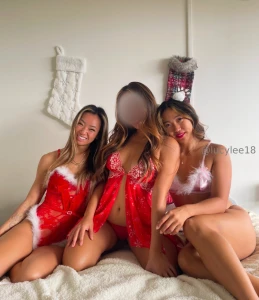 Tis the season just a bunch of cuties having fun peachypenny