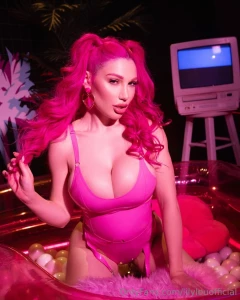 Caught you scrolling do you need me to take care of that slide into my