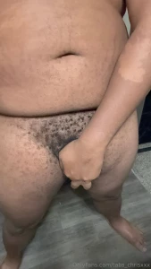 4 minutes of chris cum watch me stroke my bbc until i erupt for you