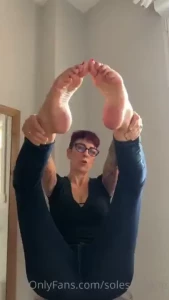 Footjob bar part 2 tip 18 amp choose 3 tip 40 amp get all tip first dm part 4