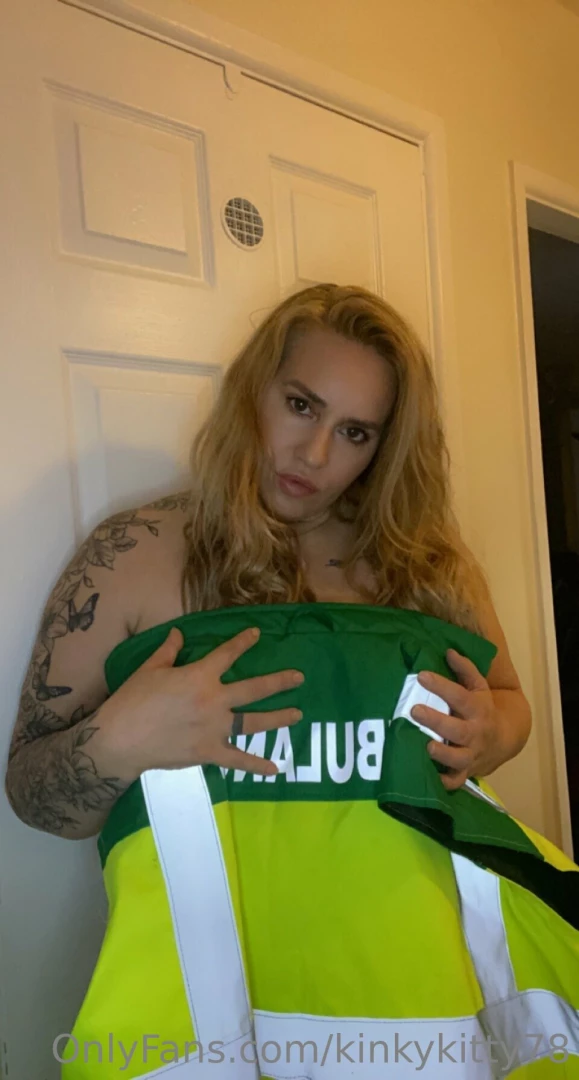 Good morning who wants some new content open to requests all day xx 