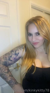 Who wants some christmas content