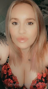 Hey who s coming to chat this evening happy to make private content part 2