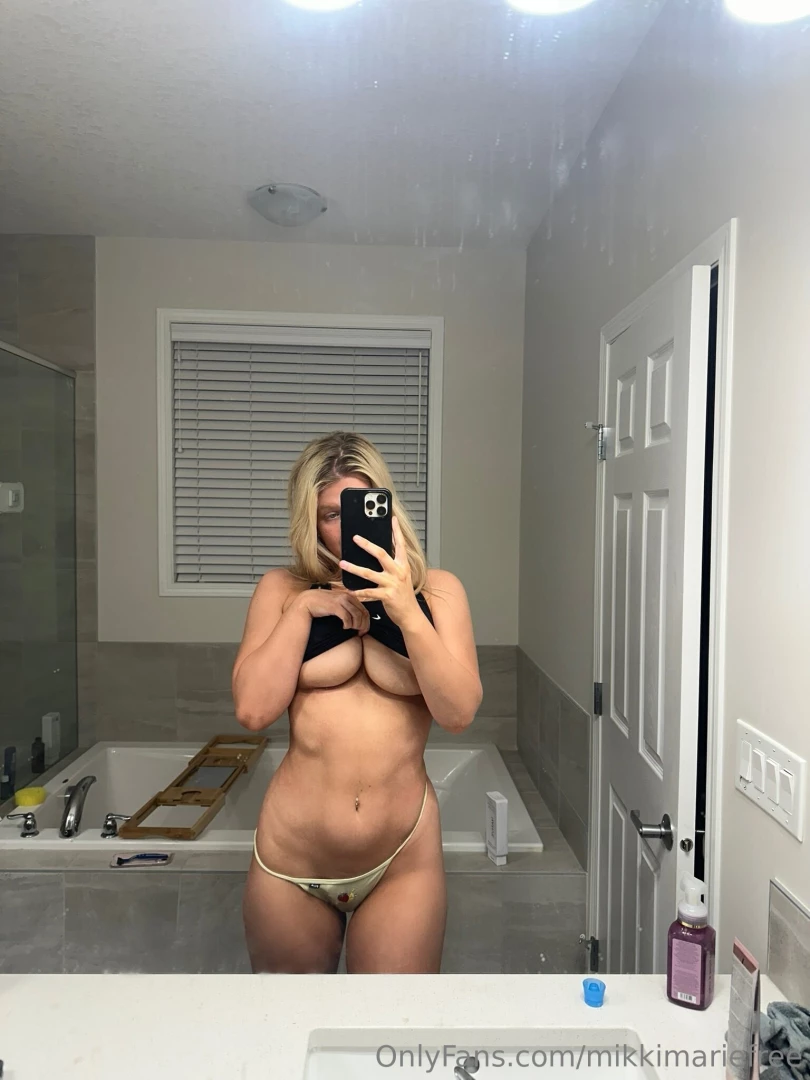 Im online all day on my vip come hangout for only 6 plssss mikkimarie 