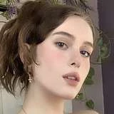 porcelaingoirl