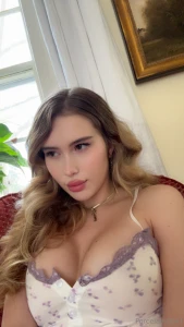 The face says it all i want some damn head