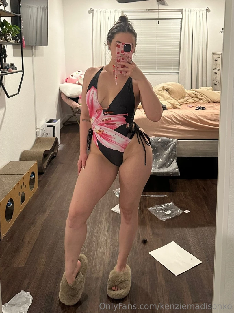 What do you think of my bathing suit 