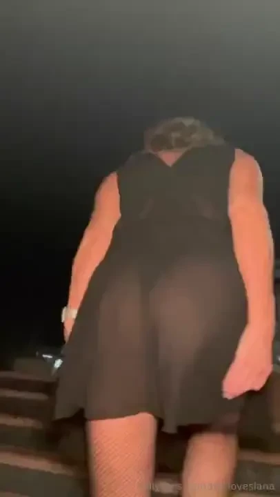 Wouldn t you wanna be behind me on the stairs 