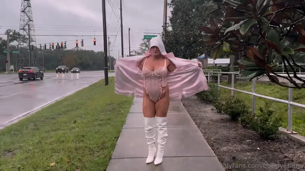 Weather alert hurricane 