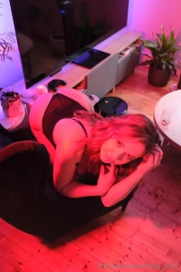 The 2nd pic is my fav what about you