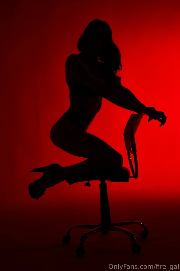 I was thinking where should i do my next show paris cape town malta if 