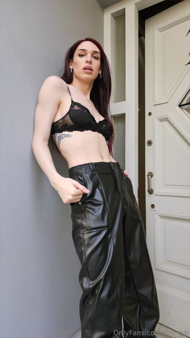 It seems like monday is the day when everyone starts living the right 