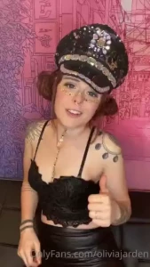 Hello my name is olivia i am painfully and utterly cringe but i still