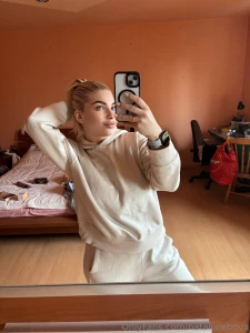 Hot girl energy no explanation needed