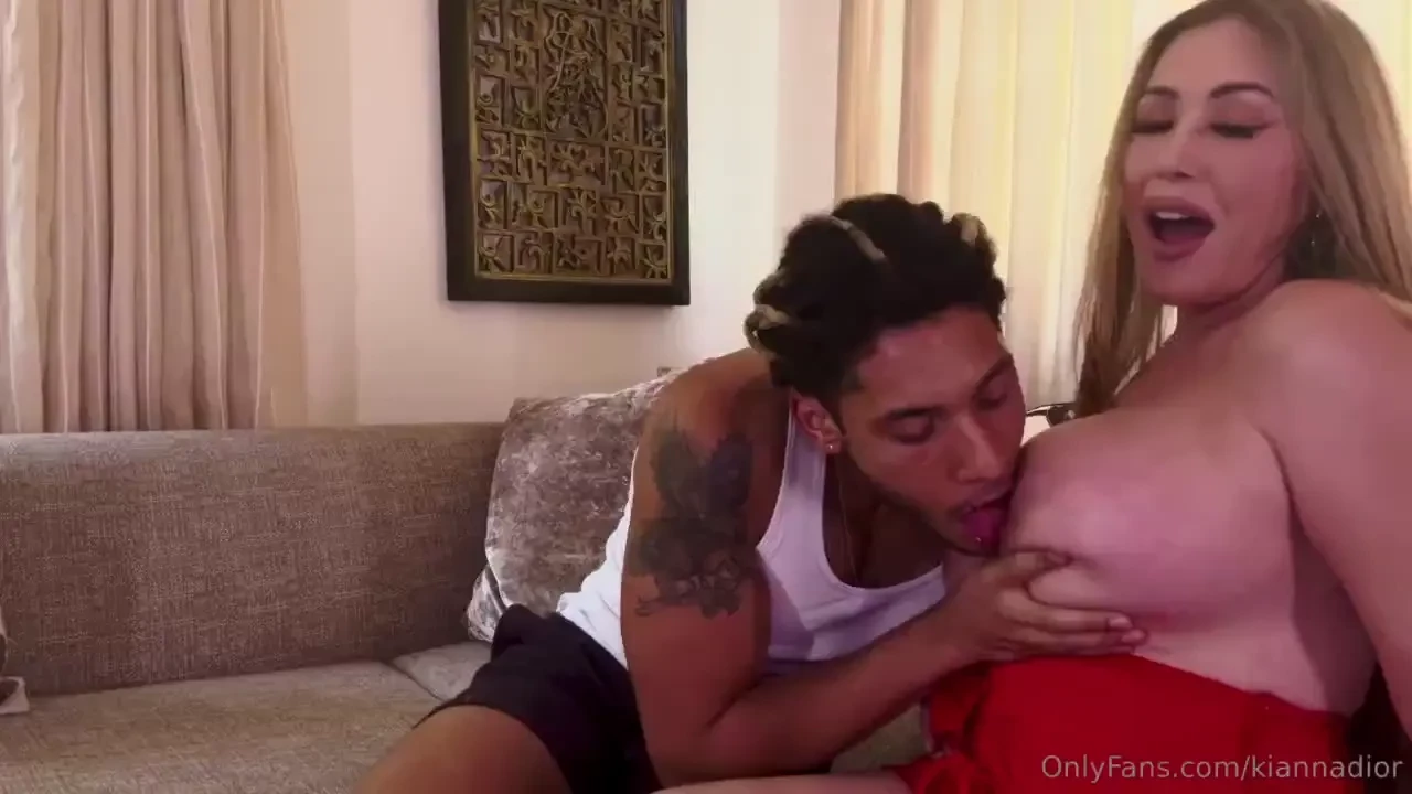 New mommy fucks derek savage dm me dsavage1 to get the full video i 