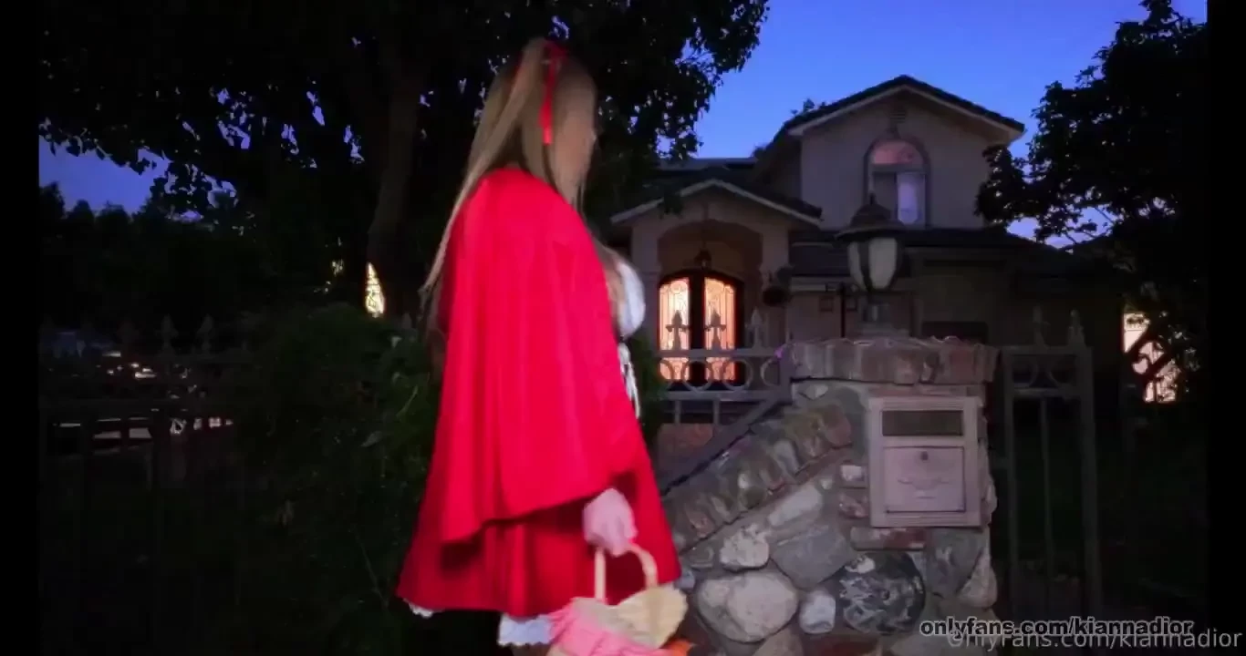 Tip 40 to be the first to grab my hottest new halloween fuck on a 