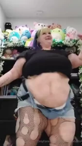 The belly be bellying