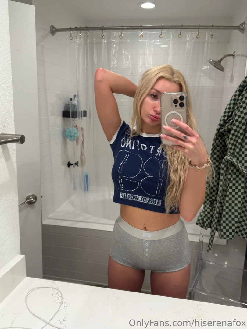 Stare a little longer i dare you 