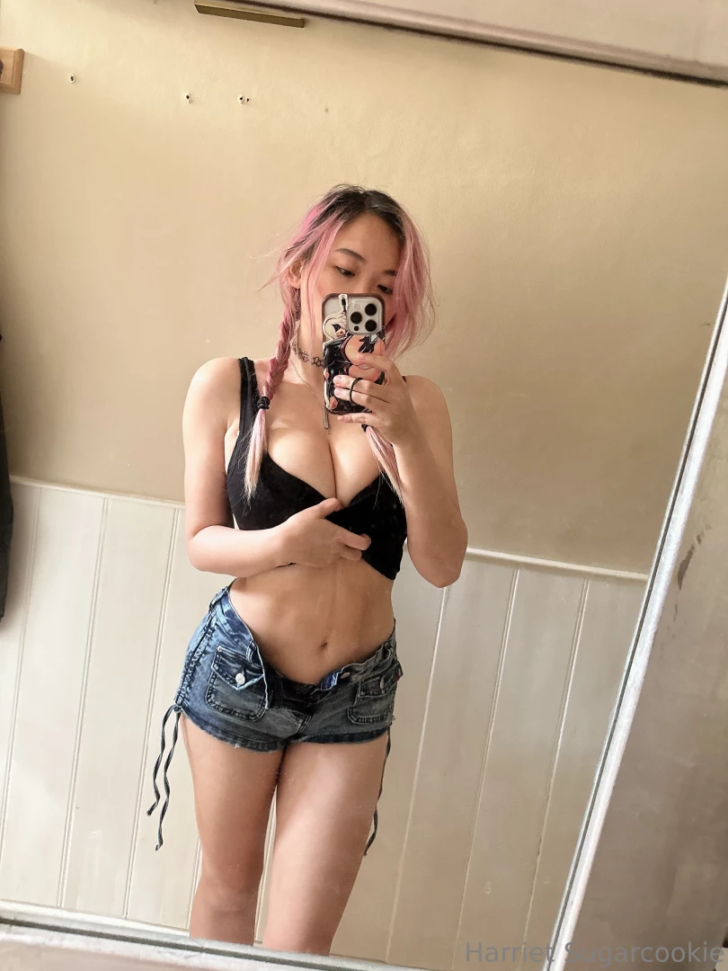 Happy friday hope your day is going great i want to hear all about 