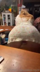 Twirling thursday what do you like the most don t be scared out your part 2