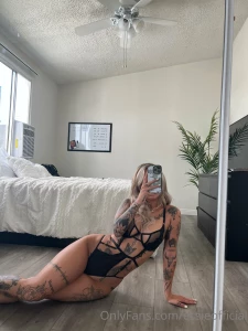 Make me a happy girl today