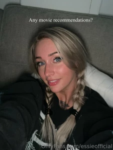 Txt me ur fav moviee