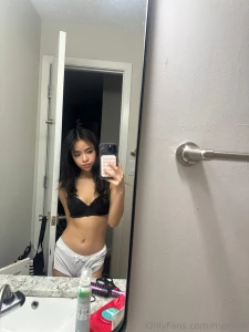 I m so bored slide in my dms baby