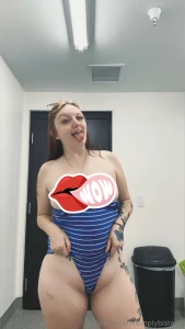 Front or back part 3101