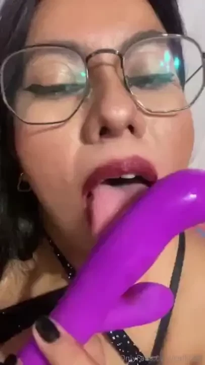 When im thinking about your dick and play with my dildo 