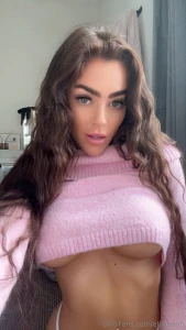 Here s me wishing i have something to suck on