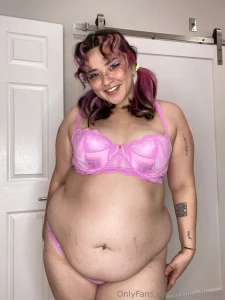 Love showing off my big belly for yall