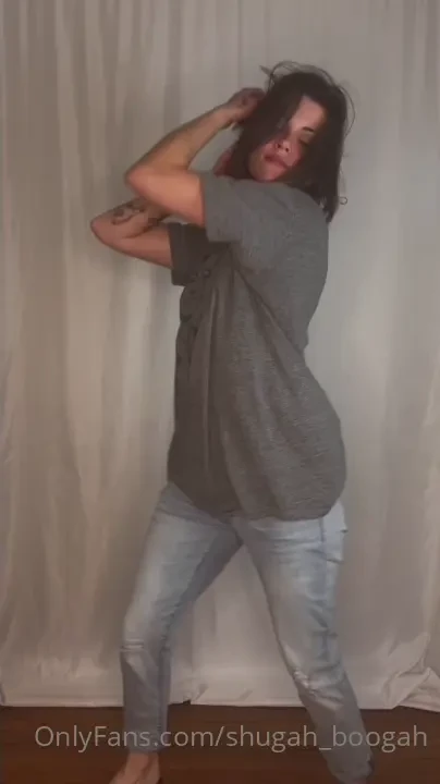 I m not a stripper but i love to jam out and take my clothes off hope 